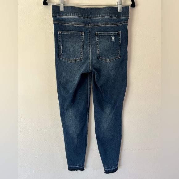 SPANX Distressed Denim Raw Hem Skinny Ankle Length Pull-On Jeans Size Small - Picture 6 of 10